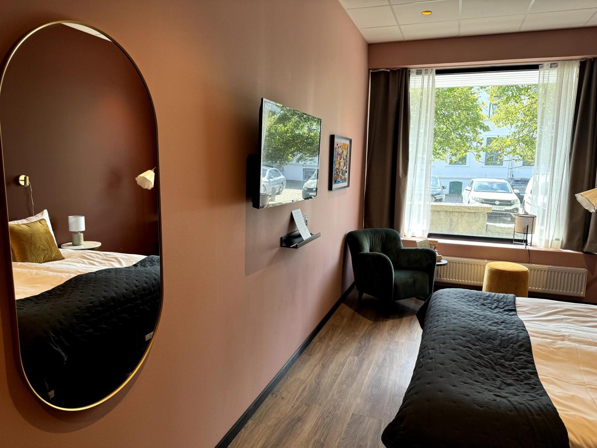 Hotell Sillen 레이세킬 외부 사진