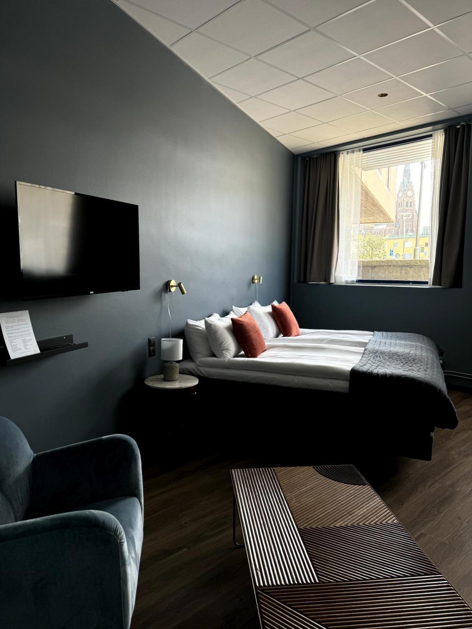 Hotell Sillen 레이세킬 외부 사진