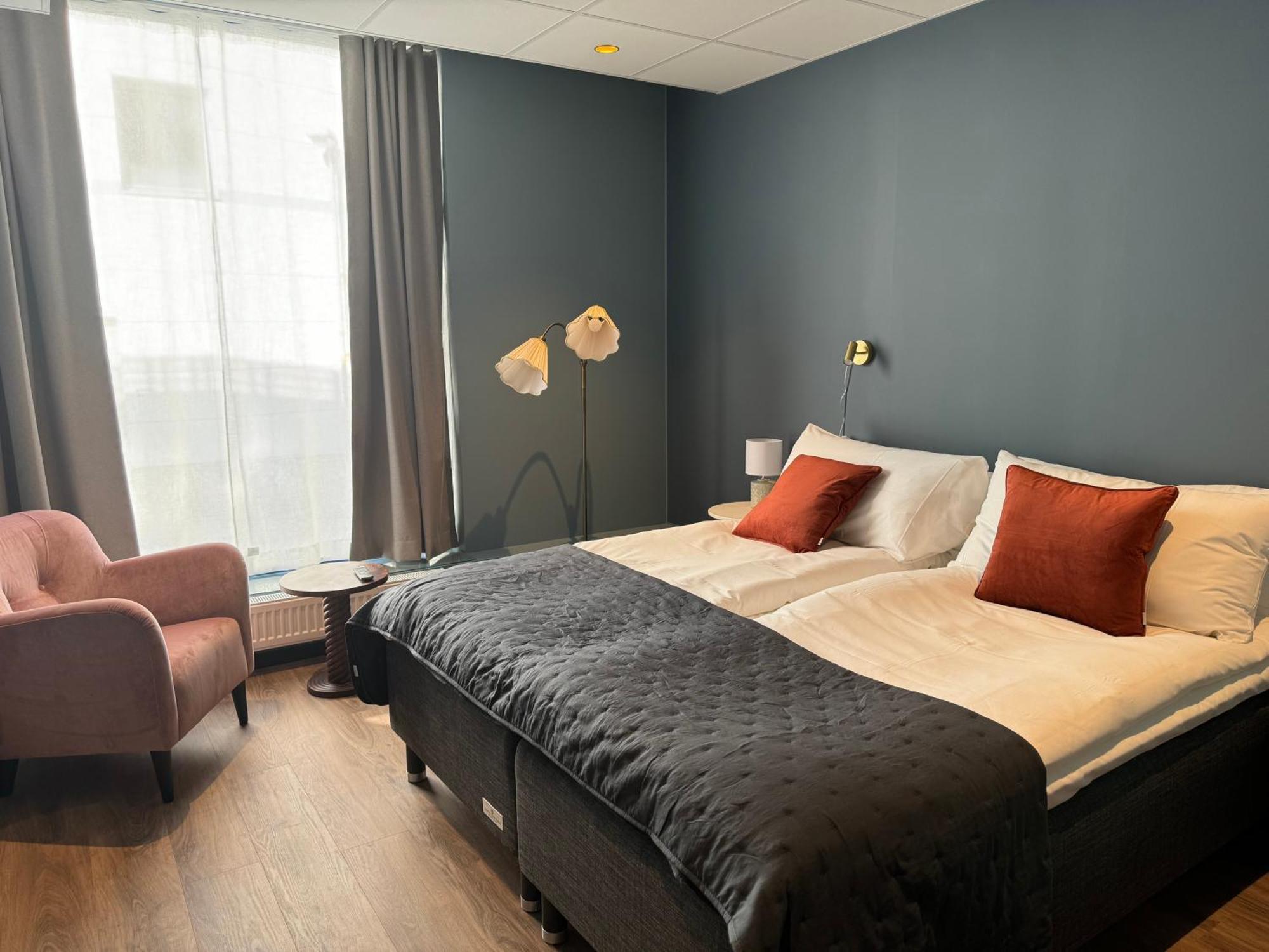 Hotell Sillen 레이세킬 외부 사진